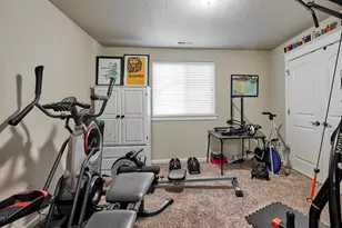 422 Turnberry Ave, Woodburn, OR 97071 - Photo 20