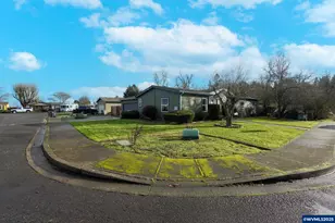 1998 Virginia Dr, Dallas, OR 97338 - Photo 2