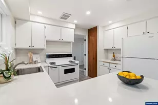 29460 Peoria Rd, Halsey, OR 97348 - Photo 14