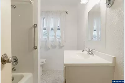 1645 McCoy Av NE, Salem, OR 97301 - Photo 20