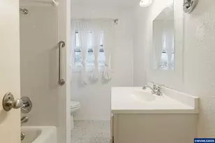 1645 McCoy Ave NE, Salem, OR 97301 - Photo 20