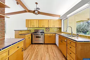 969 NW Camellia Dr, Corvallis, OR 97330 - Photo 18