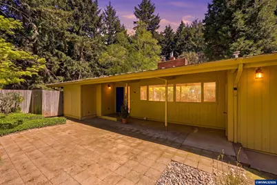 969 NW Camellia Dr, Corvallis, OR 97330 - Photo 6