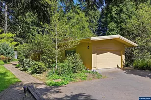 969 NW Camellia Dr, Corvallis, OR 97330 - Photo 4
