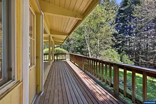 969 NW Camellia Dr, Corvallis, OR 97330 - Photo 16