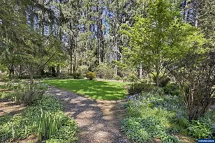 969 NW Camellia Dr, Corvallis, OR 97330 - Photo 36