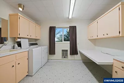 2369 Emerald Dr NW, Salem, OR 97304 - Photo 30