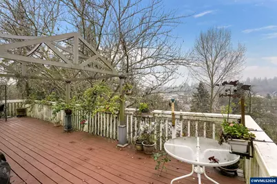 245 Edgewood Dr, Silverton, OR 97381 - Photo 36