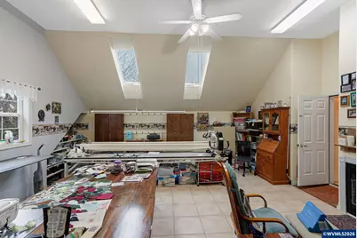 245 Edgewood Dr, Silverton, OR 97381 - Photo 32