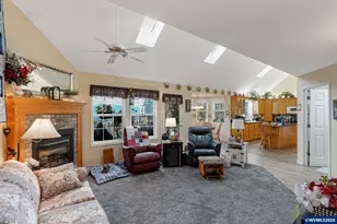 245 Edgewood Dr, Silverton, OR 97381 - Photo 16