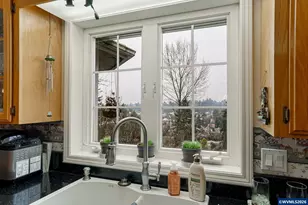 245 Edgewood Dr, Silverton, OR 97381 - Photo 10