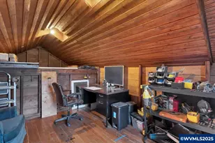 205 N 3rd St, Jefferson, OR 97352 - Photo 22