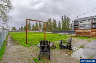 205 N 3rd St, Jefferson, OR 97352 - Photo 24