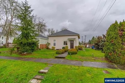 205 N 3rd St, Jefferson, OR 97352 - Photo 28