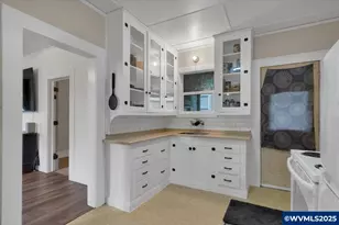 205 N 3rd St, Jefferson, OR 97352 - Photo 20