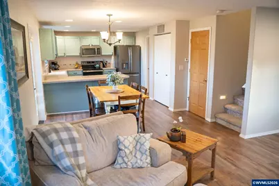 321 NE Carmen Pl, Corvallis, OR 97330 - Photo 10