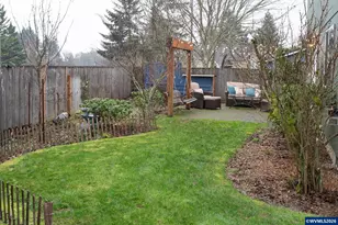 321 NE Carmen Pl, Corvallis, OR 97330 - Photo 42