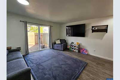 2240 Maplewood Dr S Dr, Salem, OR 97306 - Photo 4