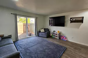 2240 Maplewood Dr S Dr, Salem, OR 97306 - Photo 4