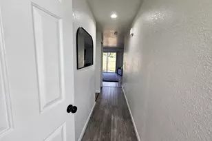 2240 Maplewood Dr S Dr, Salem, OR 97306 - Photo 10