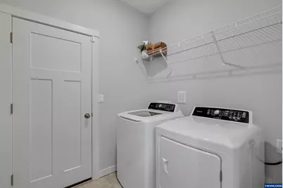 1483 Logan Pkw SE, Albany, OR 97322 - Photo 16