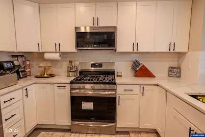 780 778 E Jefferson St, Stayton, OR 97383 - Photo 4