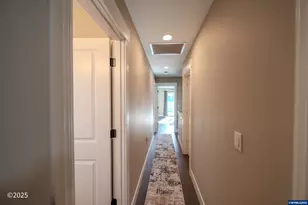 780 778 E Jefferson St, Stayton, OR 97383 - Photo 28