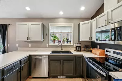 314 NW Elderberry Ln, Dallas, OR 97338 - Photo 14