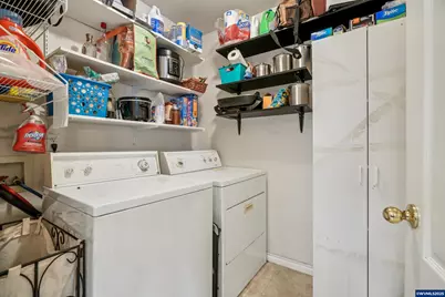 314 NW Elderberry Ln, Dallas, OR 97338 - Photo 16