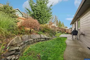 314 NW Elderberry Ln, Dallas, OR 97338 - Photo 26