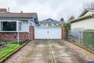 4433 41st Ave NE, Salem, OR 97305 - Photo 4