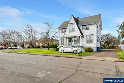 925 14th St NE, Salem, OR 97301 - Photo 2