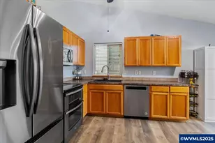 4223 Donalyn NE St, Salem, OR 97301 - Photo 8