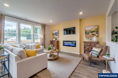 340 Greencrest St NE, Salem, OR 97301 - Photo 8