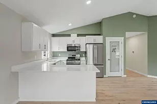 7425 5th St SE, Turner, OR 97392 - Photo 8