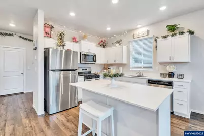 427 Lost Lake St NE, Salem, OR 97301 - Photo 16