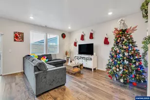 427 Lost Lake St NE, Salem, OR 97301 - Photo 8