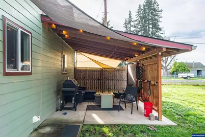 1196 S 7th St, Lebanon, OR 97355 - Photo 22