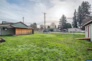 1196 S 7th St, Lebanon, OR 97355 - Photo 30