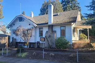 2605 NE Jarrett St, Portland, OR 97211 - Photo 4