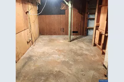 2605 NE Jarrett St, Portland, OR 97211 - Photo 22