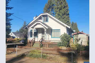 2605 NE Jarrett St, Portland, OR 97211 - Photo 2