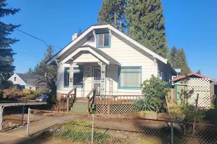 2605 NE Jarrett St, Portland, OR 97211 - Photo 2