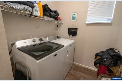 447 Greencrest St NE, Salem, OR 97301 - Photo 24