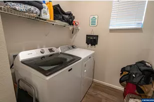 447 Greencrest St NE, Salem, OR 97301 - Photo 24