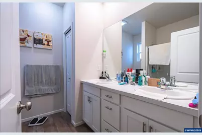 447 Greencrest St NE, Salem, OR 97301 - Photo 22