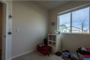 447 Greencrest St NE, Salem, OR 97301 - Photo 8