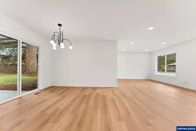 15133 SE Woodward St, Portland, OR 97236 - Photo 12