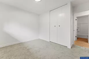 15133 SE Woodward St, Portland, OR 97236 - Photo 32