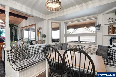 5240 Chapman St S, Salem, OR 97306 - Photo 8